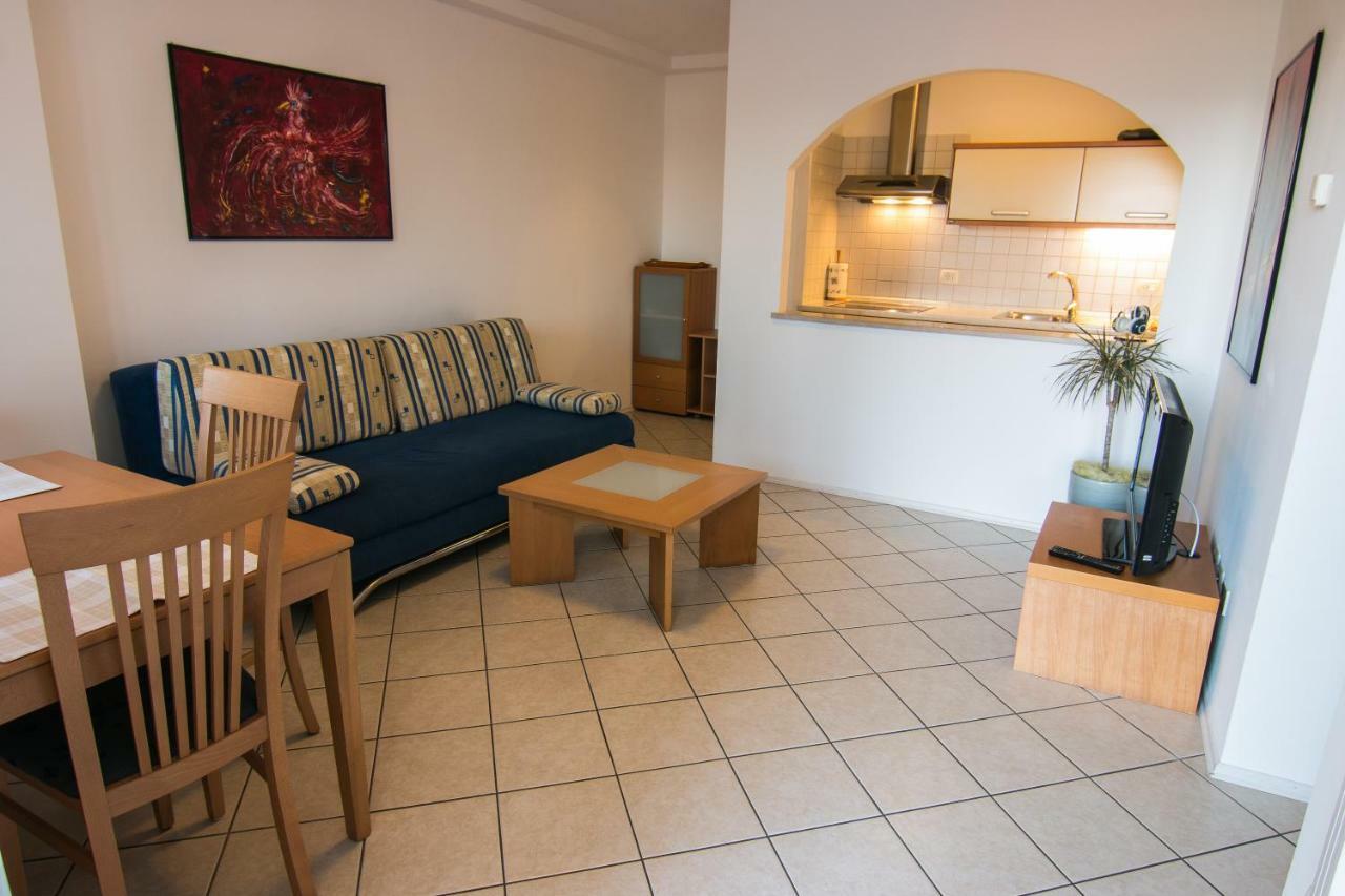 Villa Lili Portorose Esterno foto