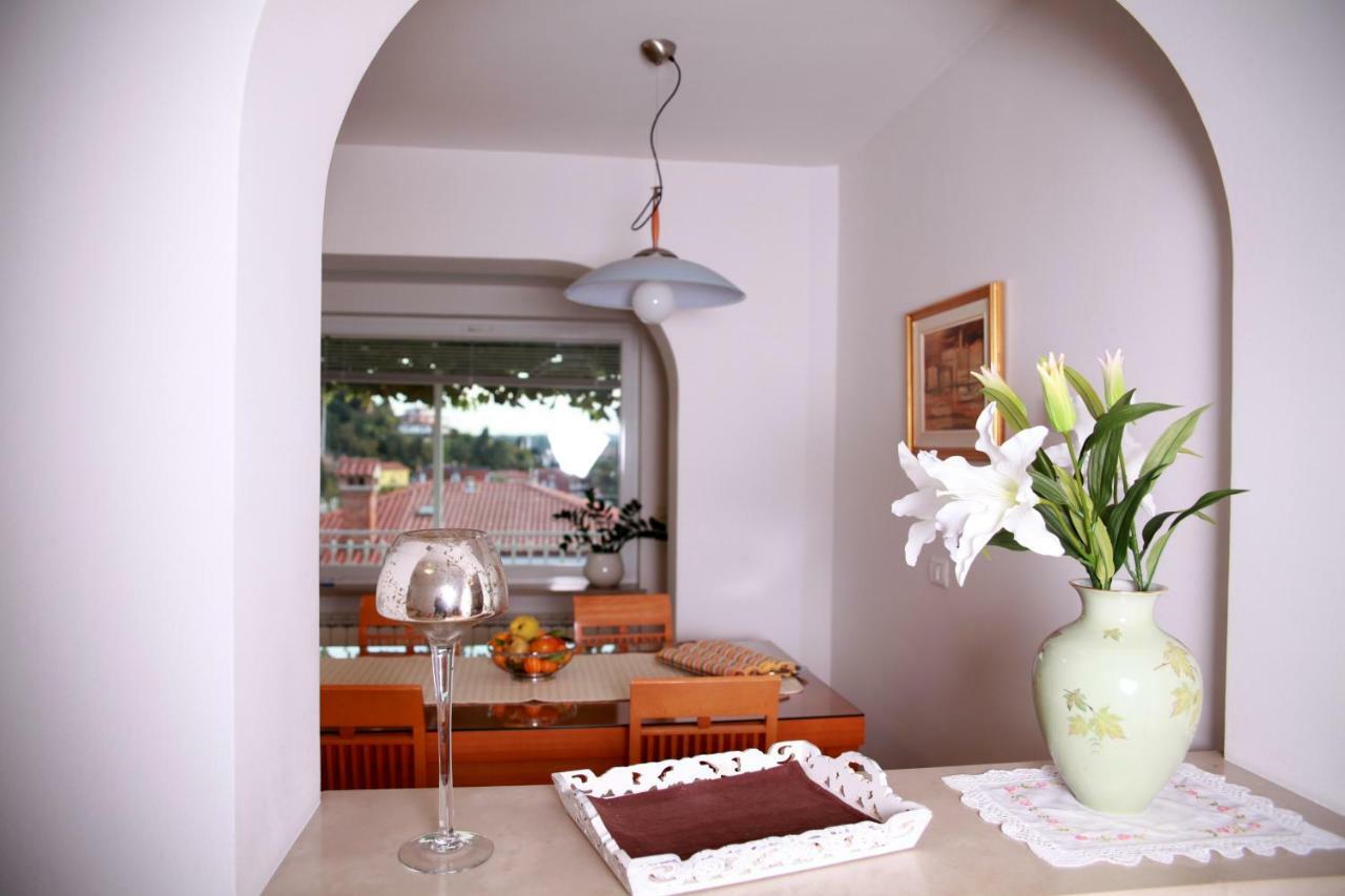 Villa Lili Portorose Esterno foto