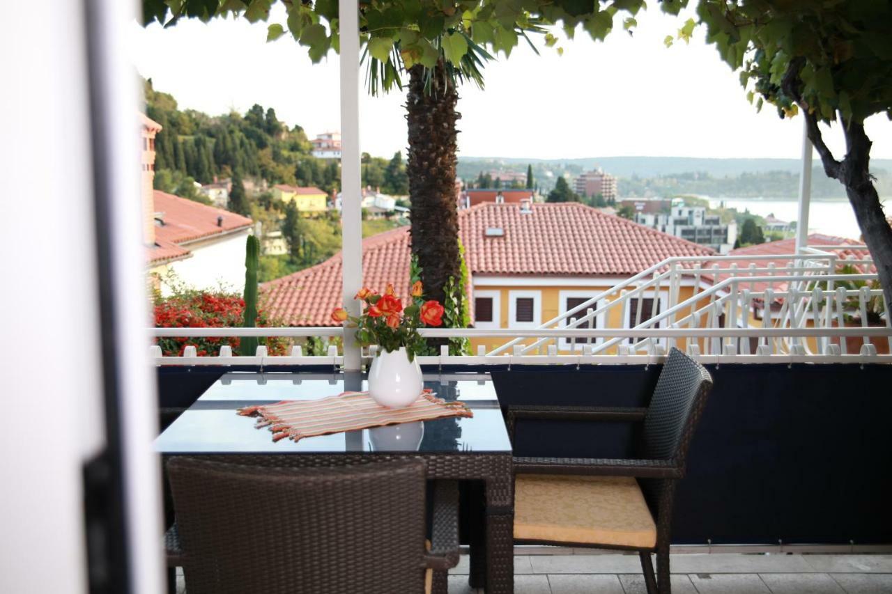 Villa Lili Portorose Esterno foto
