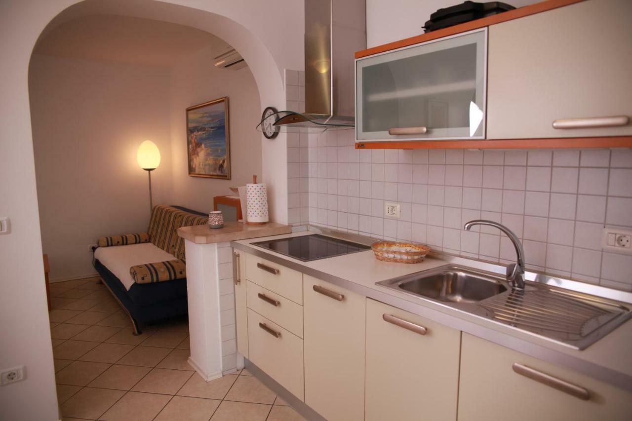 Villa Lili Portorose Esterno foto