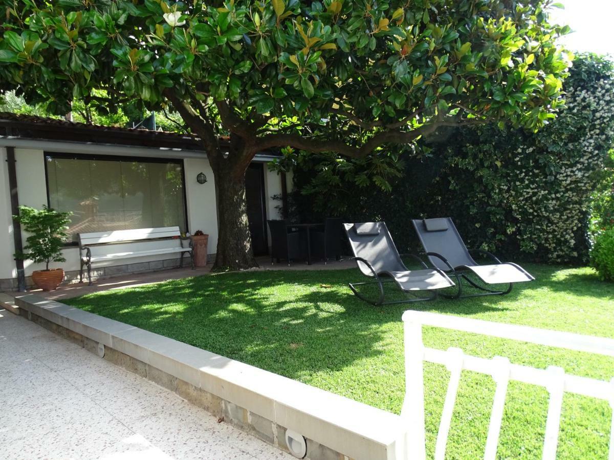 Villa Lili Portorose Esterno foto
